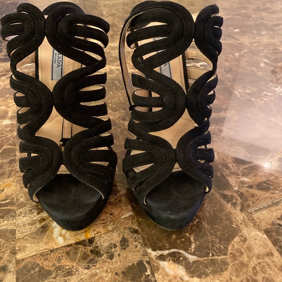 Prada Shoes - Picture 2 of 8